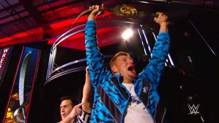 WWE issues a statement on Rob Gronkowski returning to the NFL