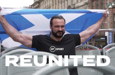 Drew McIntyre reunites with his family for the first time in two years