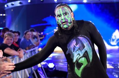 Video: Jeff Hardy sings at Meet & Greet Acoustic Tour