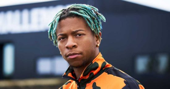 Lio Rush announces he has signed a deal with Universal Music Group, Thump Records, and Virgin Music