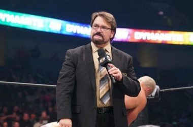 Tony Schiavone signs contract extension with AEW