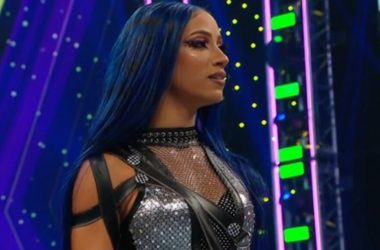 Sasha Banks says she is "good" after possible injury scare at WWE Live Event